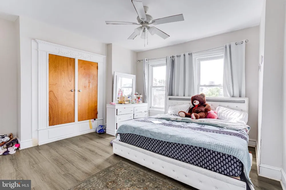 5636 CEDAR AVENUE Philadelphia, PA 19143