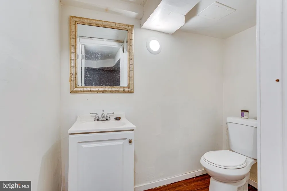 5636 CEDAR AVENUE Philadelphia, PA 19143