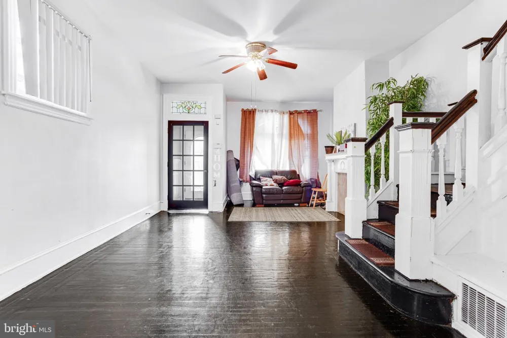 5636 CEDAR AVENUE Philadelphia, PA 19143