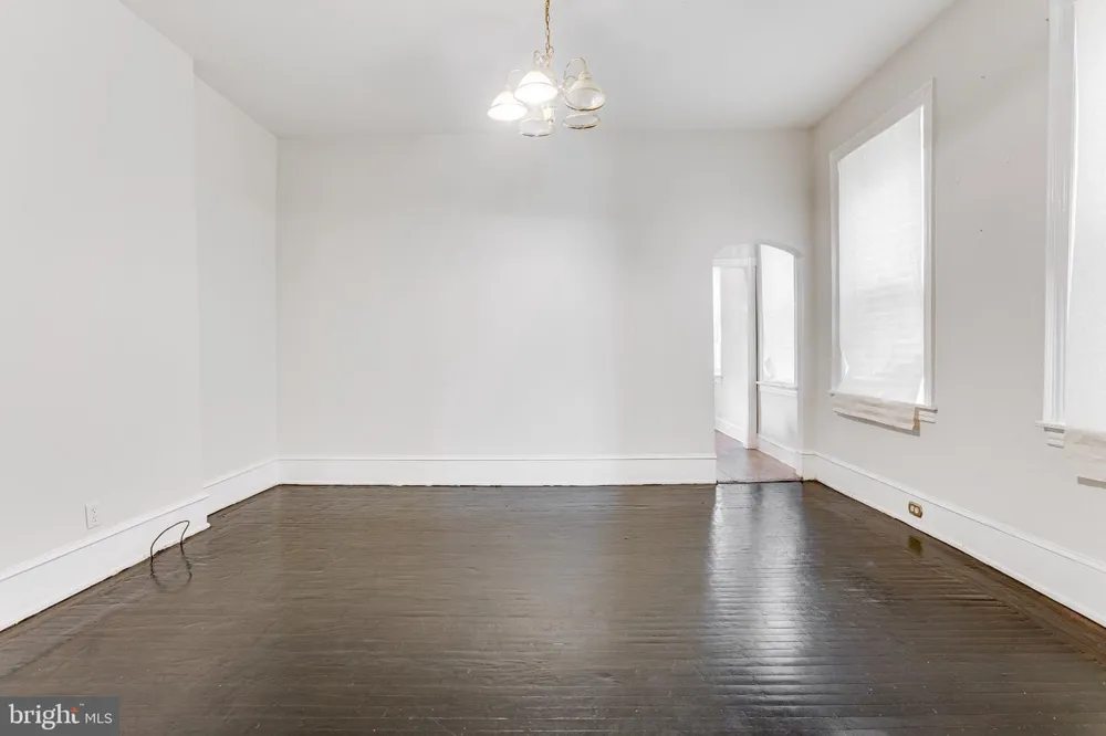 5636 CEDAR AVENUE Philadelphia, PA 19143