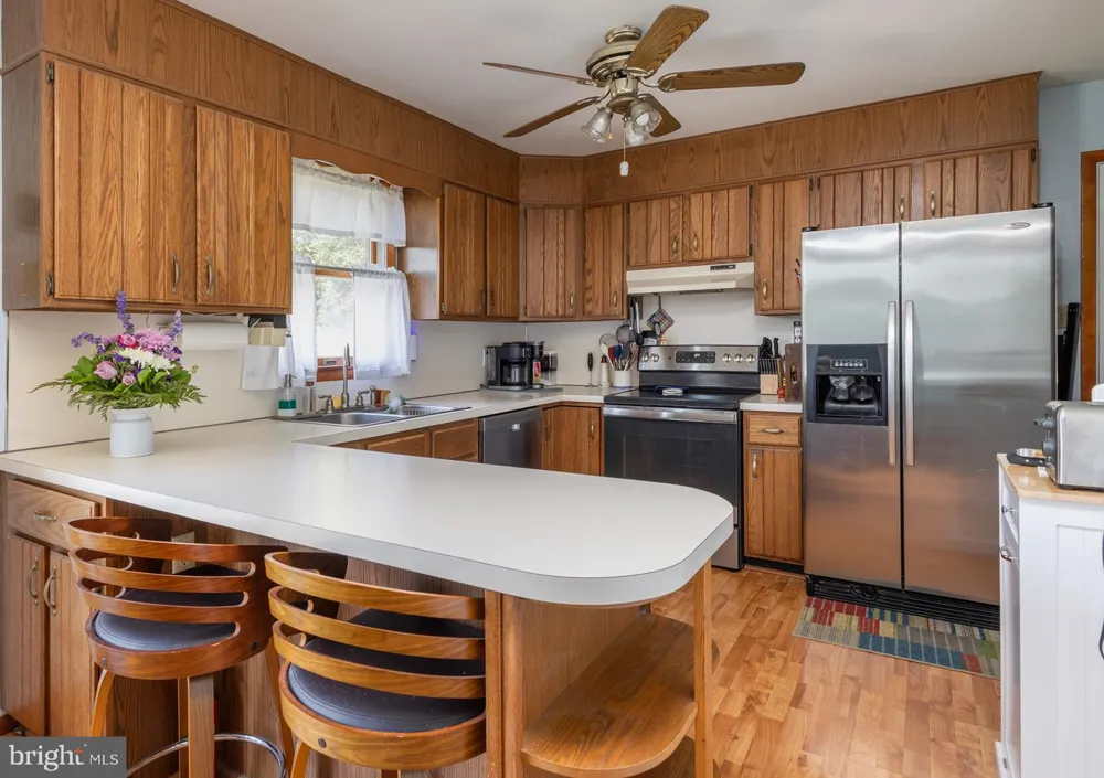 105 RHAUBERT CIRCLE State College, PA 16801
