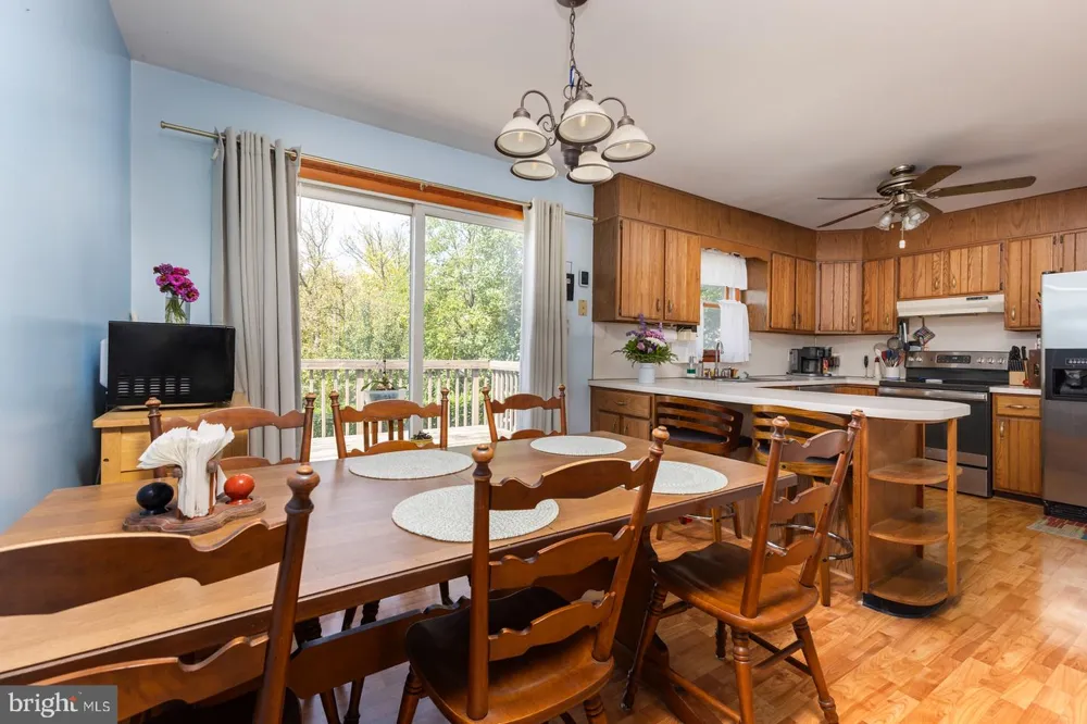 105 RHAUBERT CIRCLE State College, PA 16801