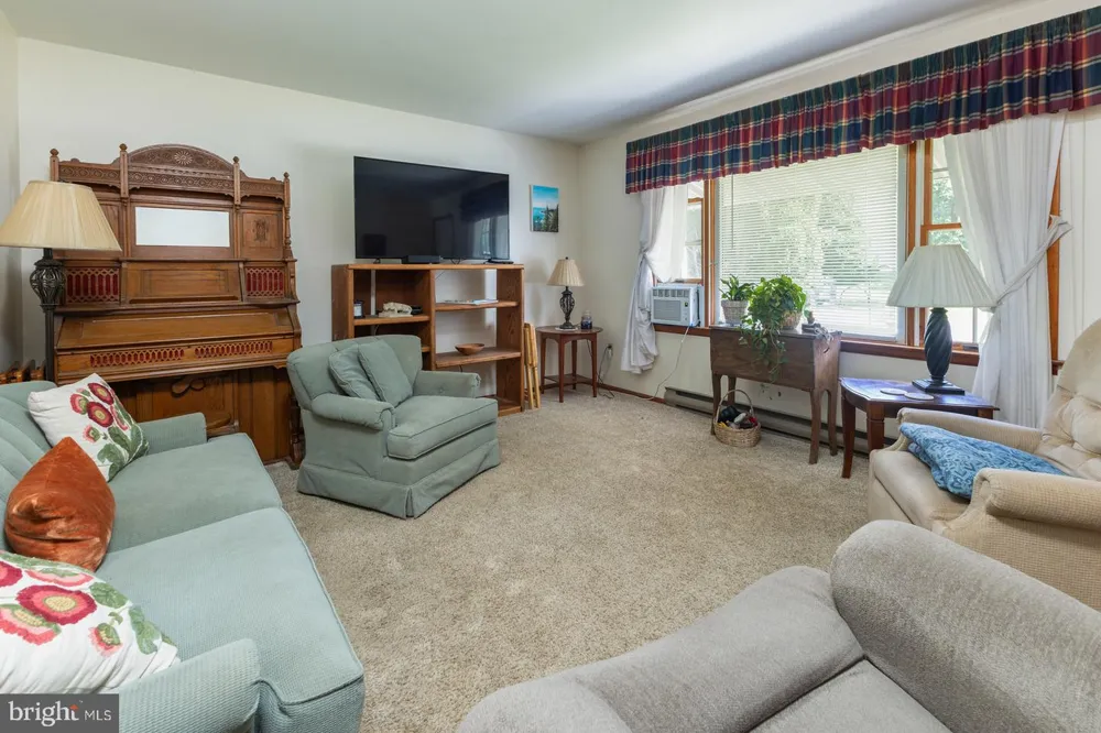 105 RHAUBERT CIRCLE State College, PA 16801