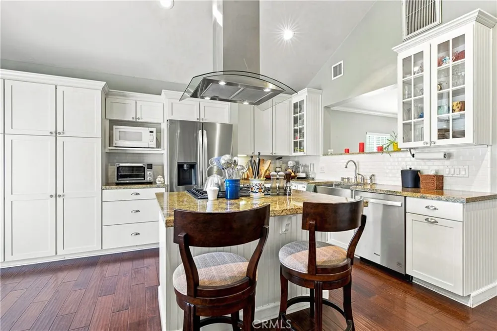 810 W Olive Avenue Monrovia, CA 91016