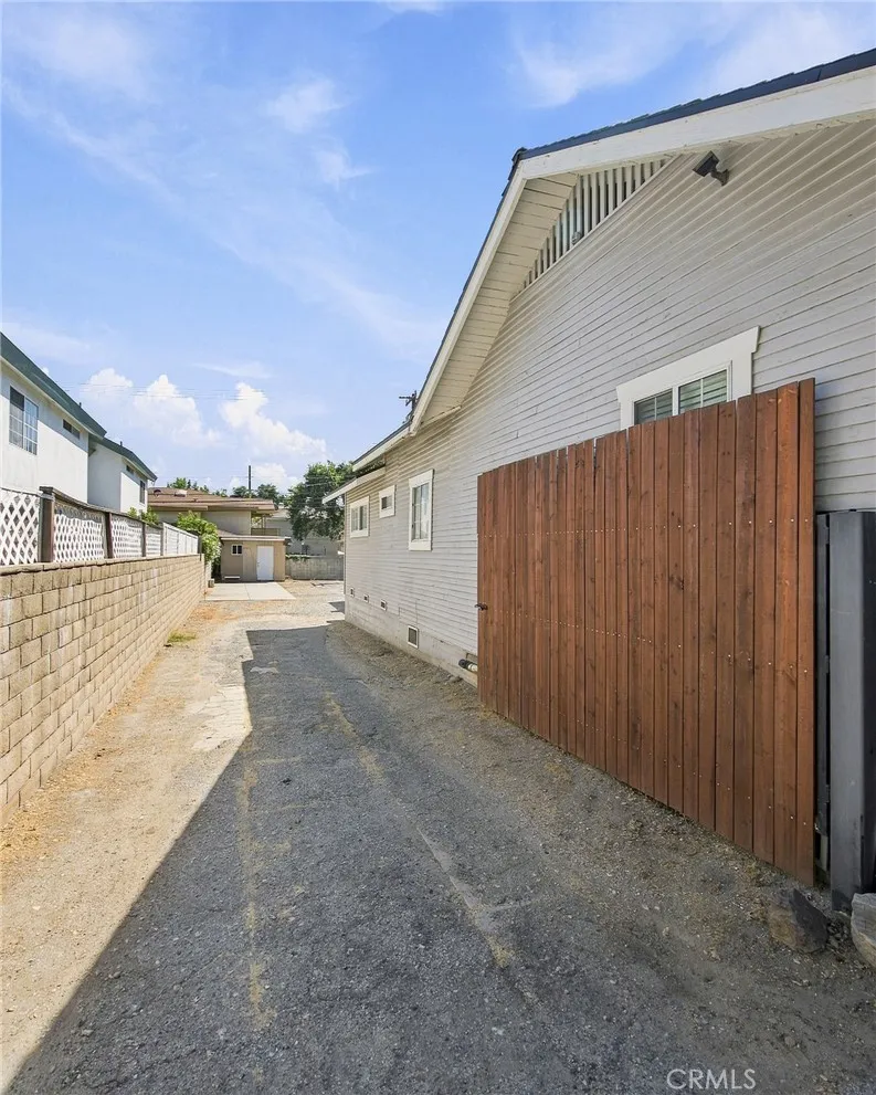 810 W Olive Avenue Monrovia, CA 91016