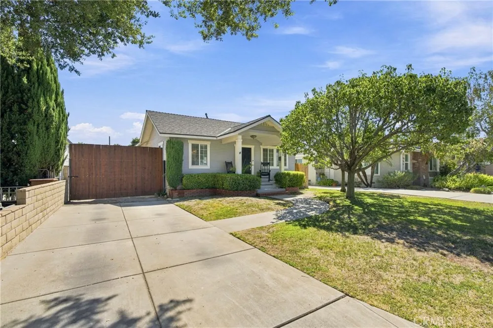 810 W Olive Avenue Monrovia, CA 91016