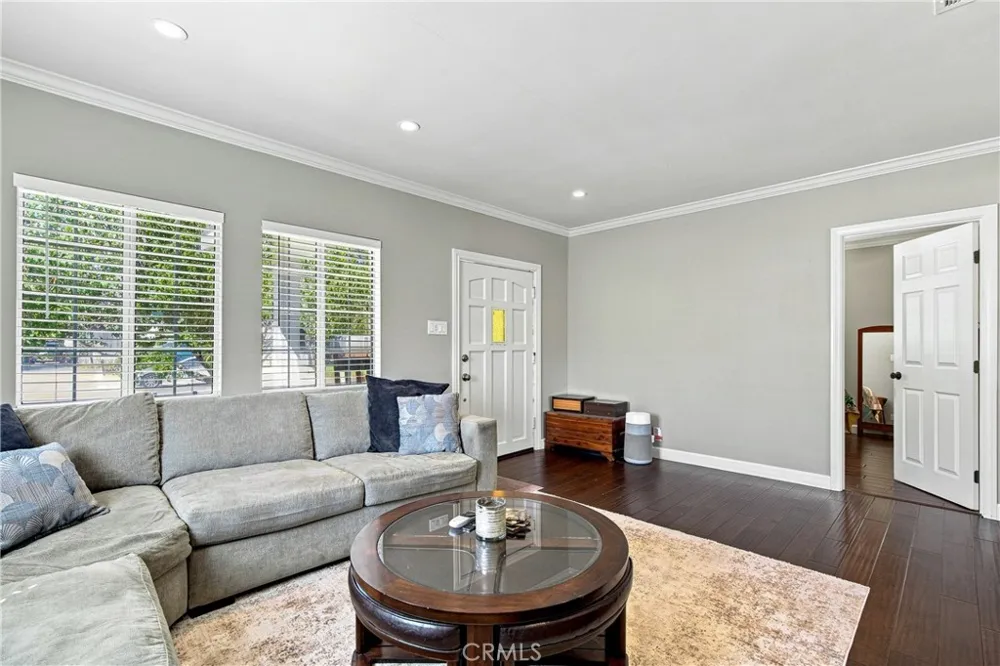 810 W Olive Avenue Monrovia, CA 91016