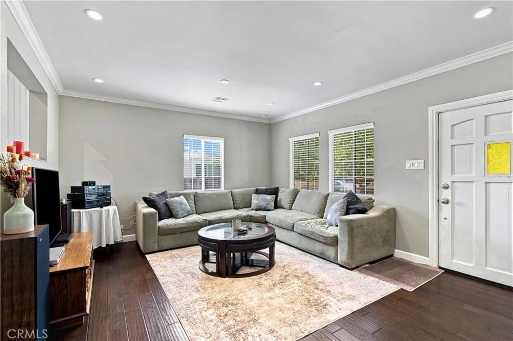 810 W Olive Avenue Monrovia, CA 91016