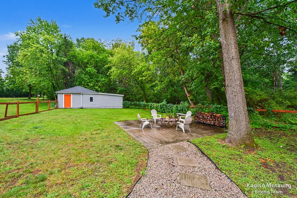 4621 Whitneyville Avenue SE Ada, MI 49301