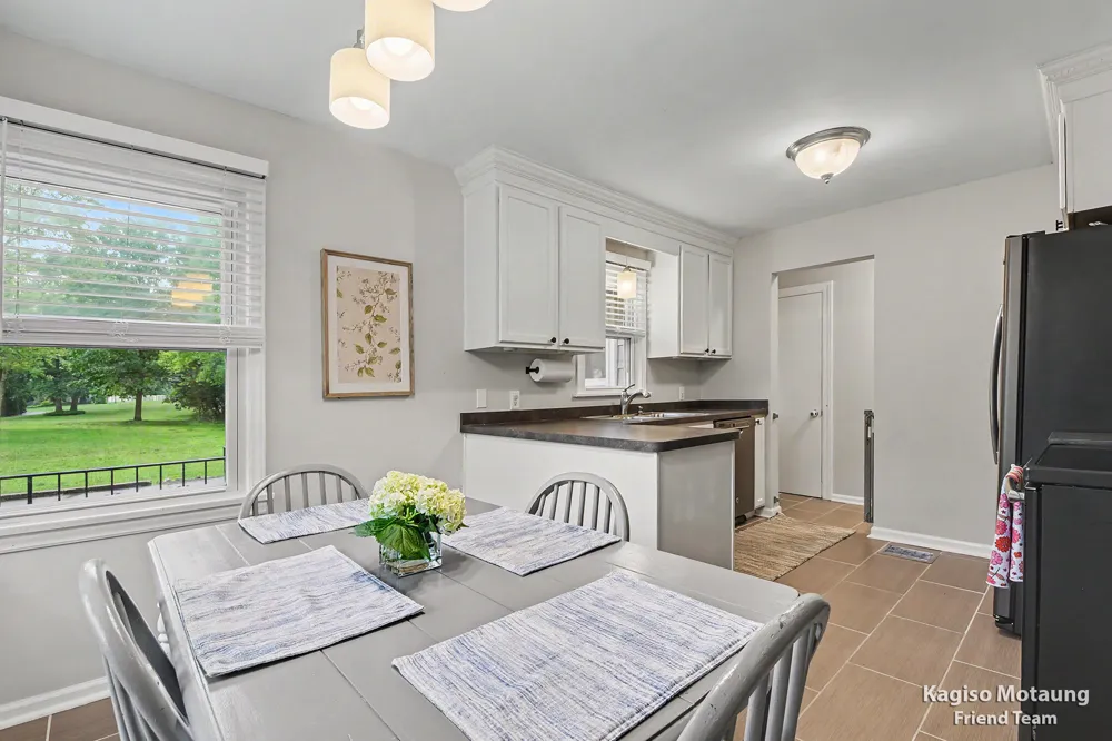 4621 Whitneyville Avenue SE Ada, MI 49301
