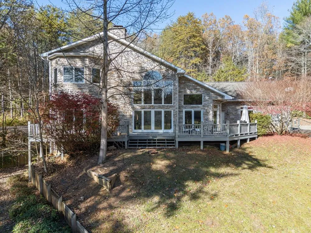 5981 Candy Mountain Road Murphy, NC 28906