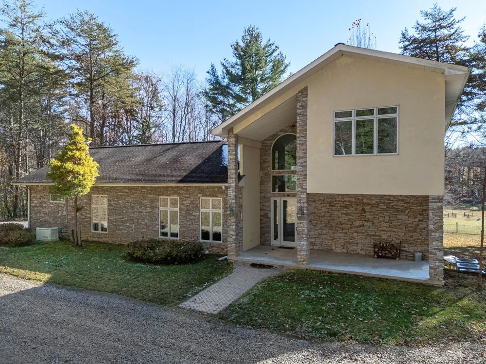 5981 Candy Mountain Road Murphy, NC 28906