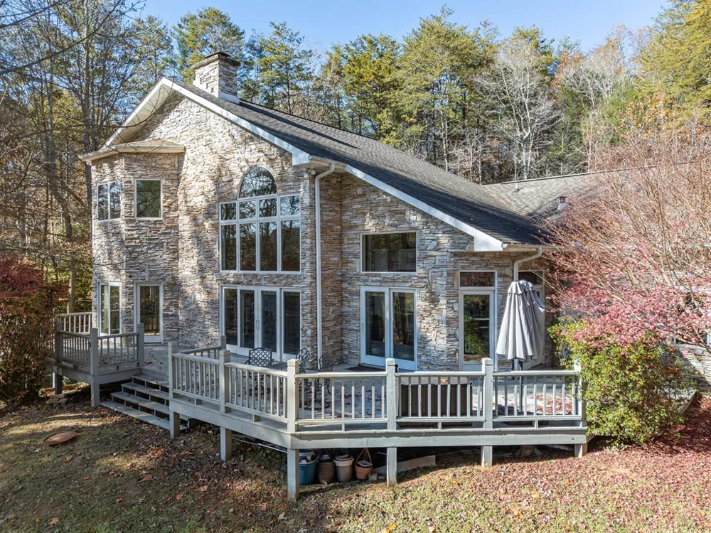 5981 Candy Mountain Road Murphy, NC 28906