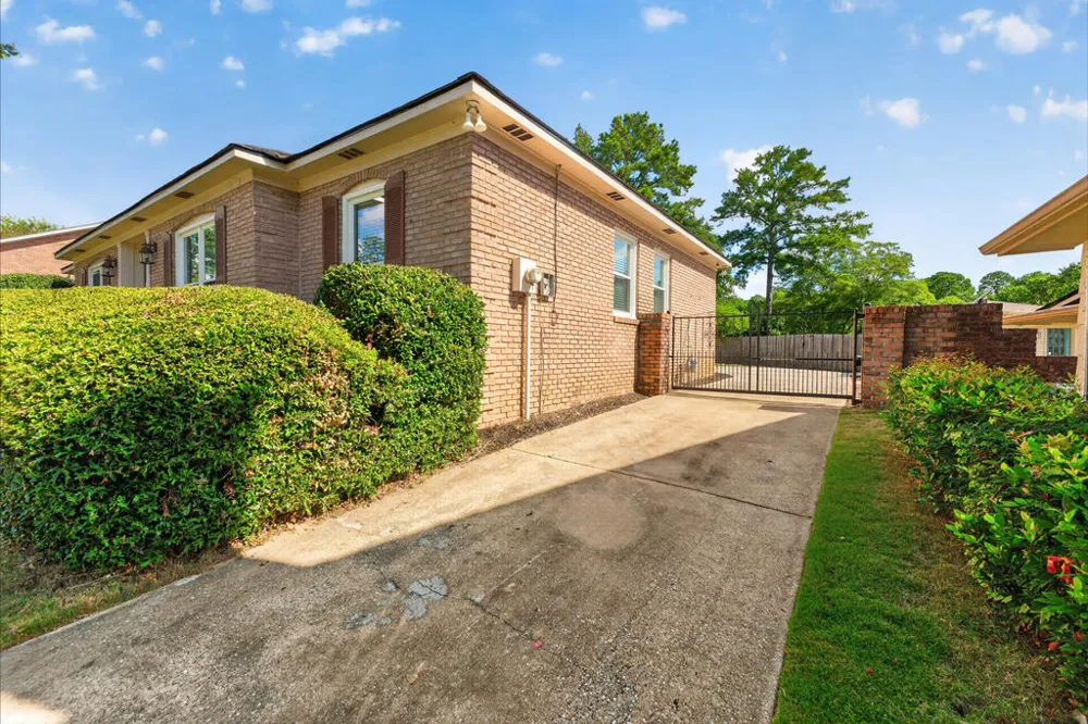 6046 Chrisbin Drive Columbus, GA 31909