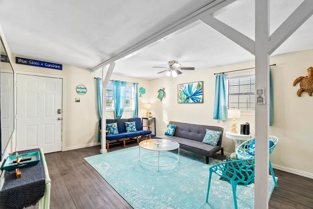 504 W Liberty Street Rockport, TX 78382