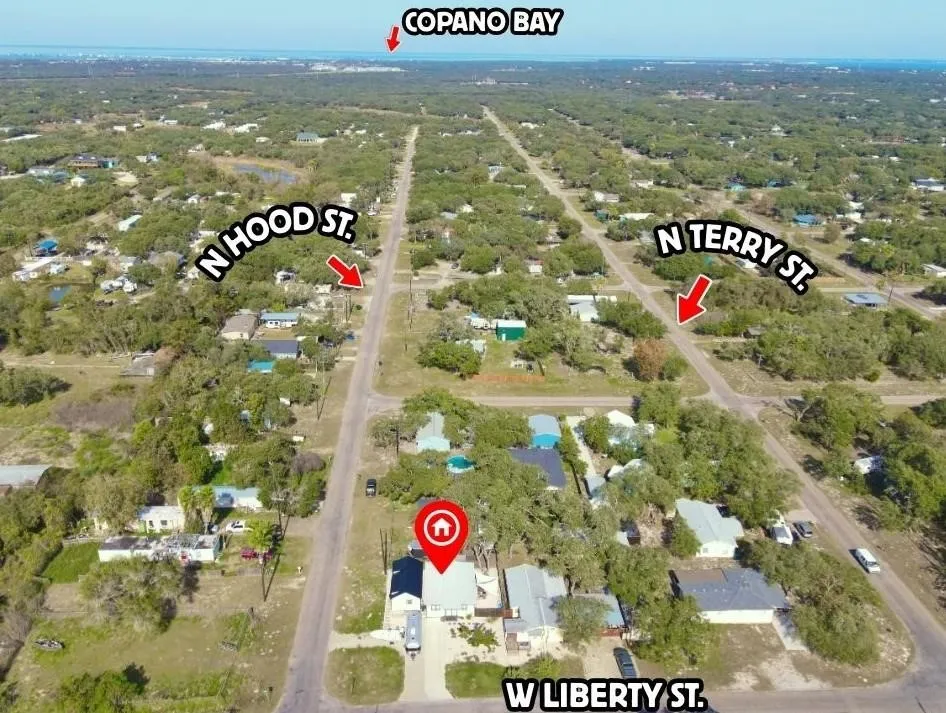 504 W Liberty Street Rockport, TX 78382
