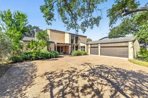 5305 Greenbriar Drive