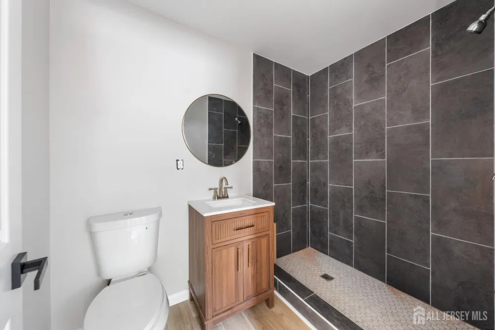 36 Charles Terrace Piscataway, NJ 08854