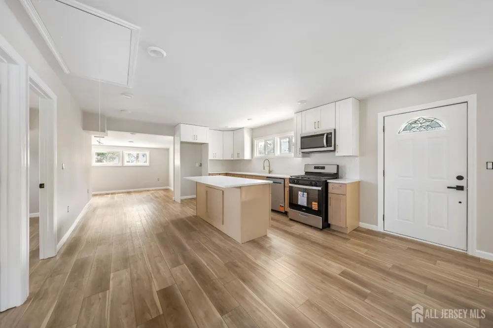 36 Charles Terrace Piscataway, NJ 08854