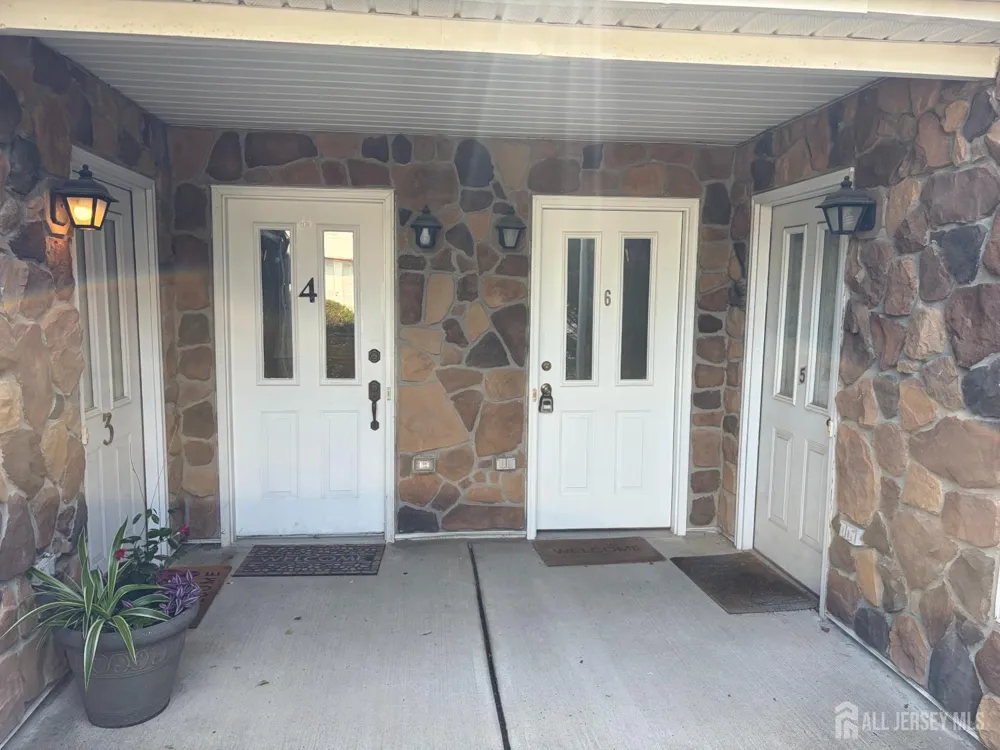6 Lackland Avenue Piscataway, NJ 08854