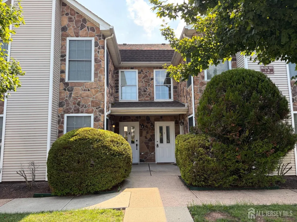 6 Lackland Avenue Piscataway, NJ 08854