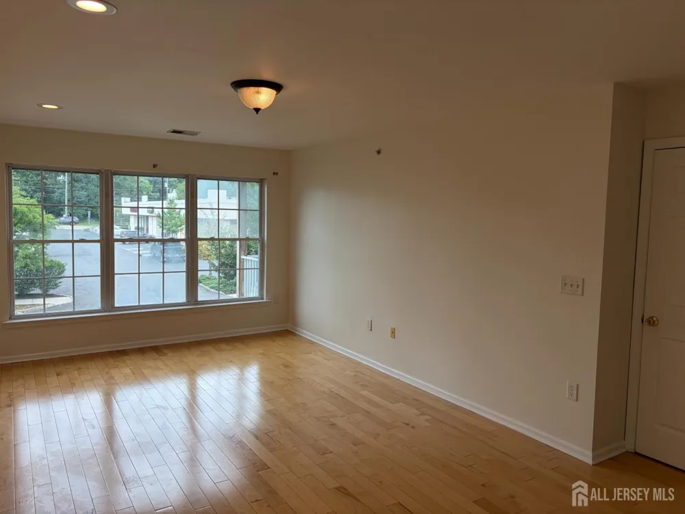 6 Lackland Avenue Piscataway, NJ 08854