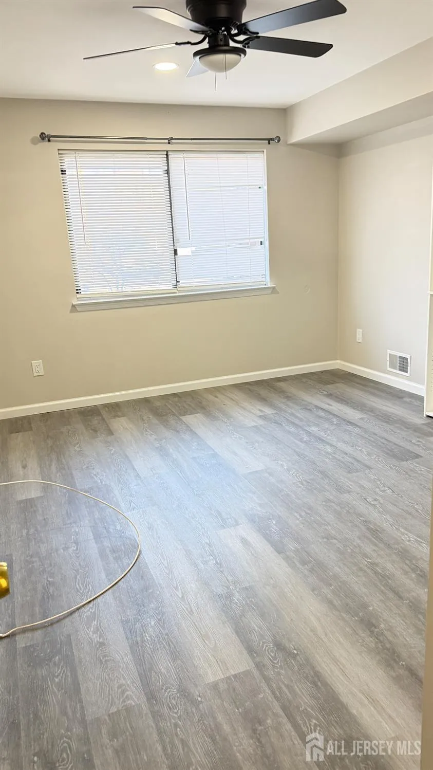 513 Edison Glen Terrace Edison, NJ 08837