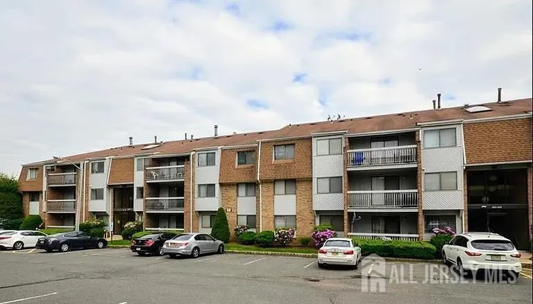 513 Edison Glen Terrace Edison, NJ 08837