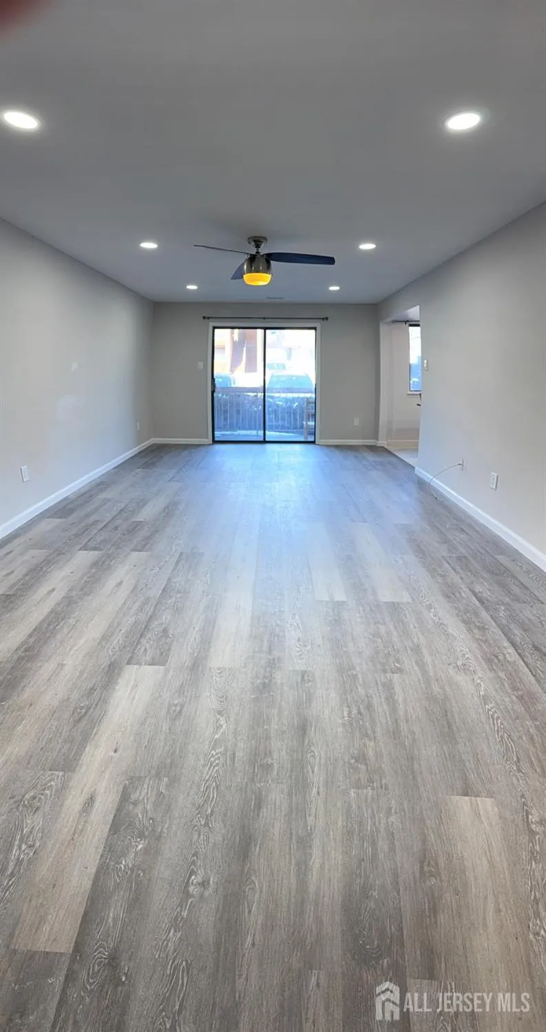 513 Edison Glen Terrace Edison, NJ 08837