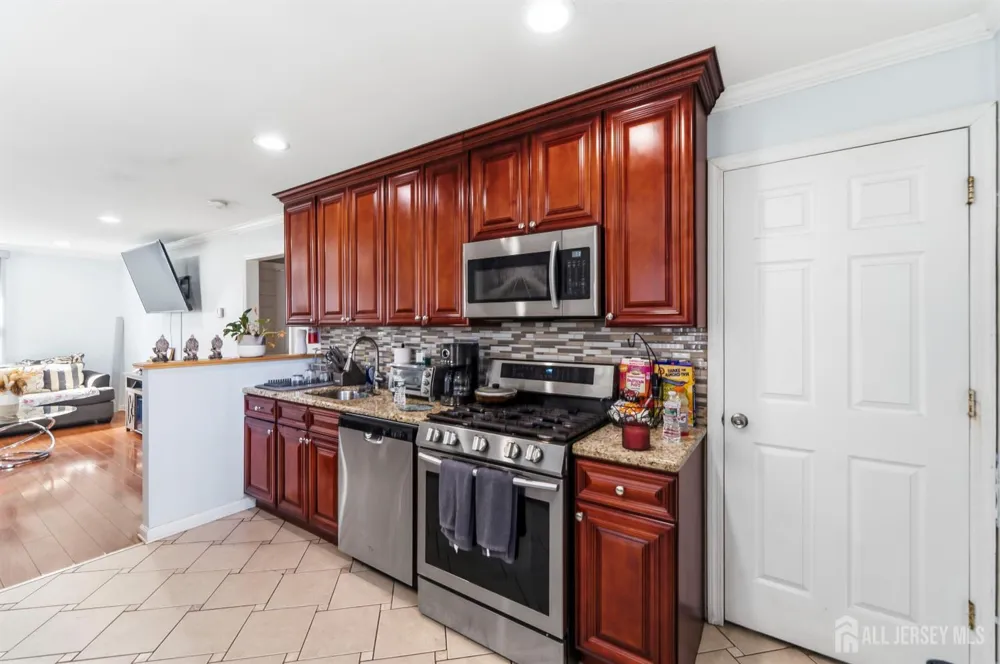 63 Gordon Avenue Fords, NJ 08863