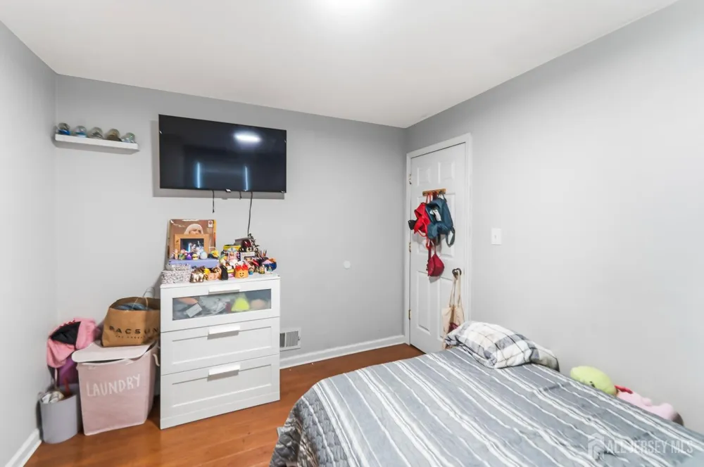 63 Gordon Avenue Fords, NJ 08863