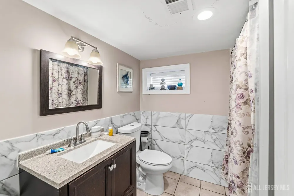 63 Gordon Avenue Fords, NJ 08863