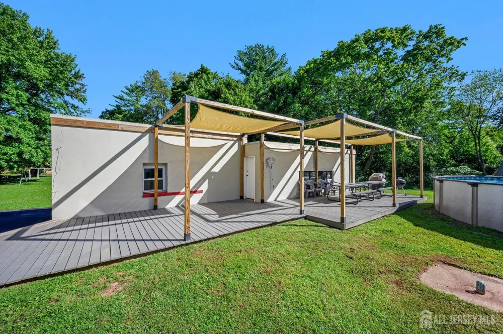 48 Elwood Avenue Flemington, NJ 08822