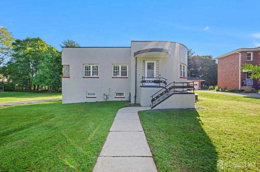 48 Elwood Avenue Flemington, NJ 08822