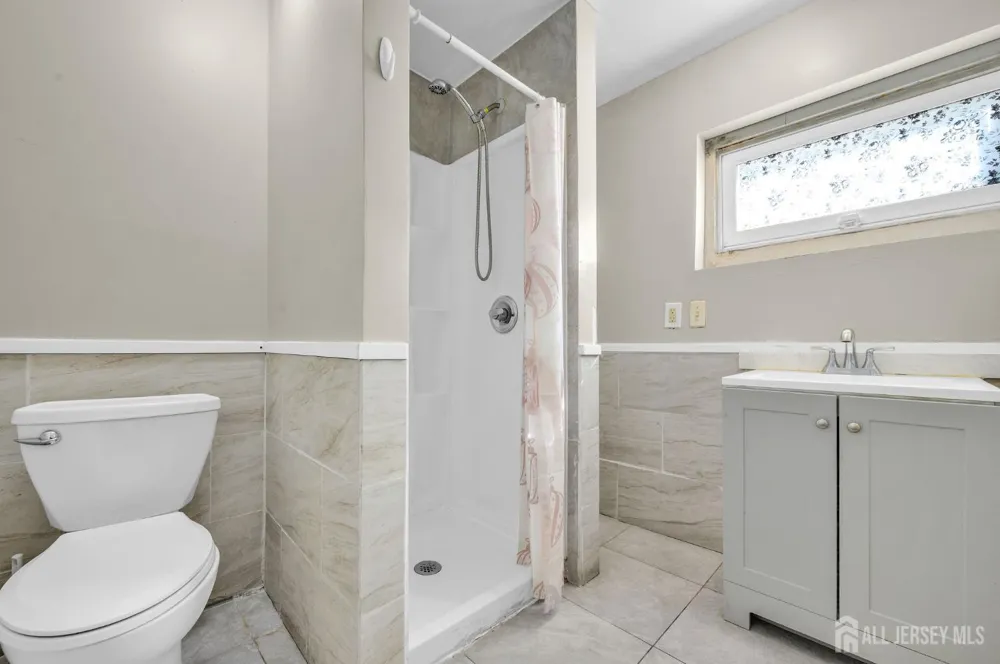 48 Elwood Avenue Flemington, NJ 08822