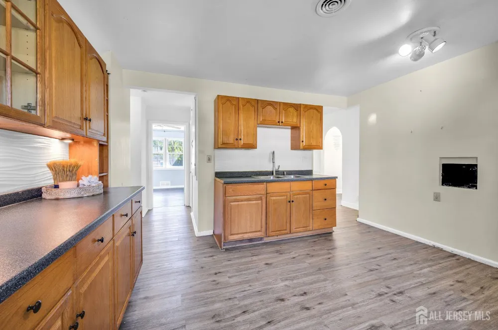 48 Elwood Avenue Flemington, NJ 08822