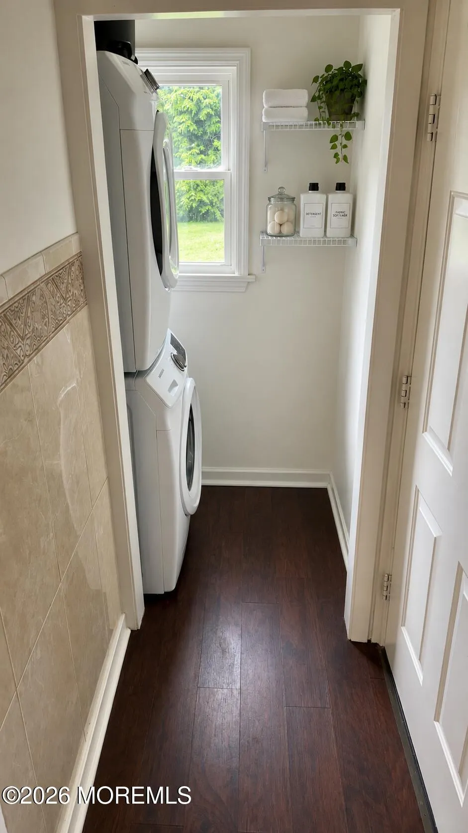 1142 Woodmere Drive Keyport, NJ 07735