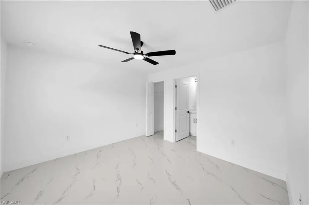 4985 Fairway Ct Lehigh Acres, FL 33971