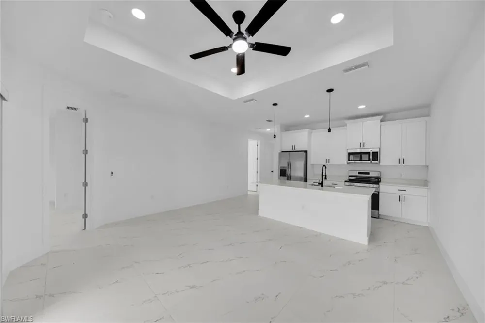 4744 27th St Sw Lehigh Acres, FL 33973
