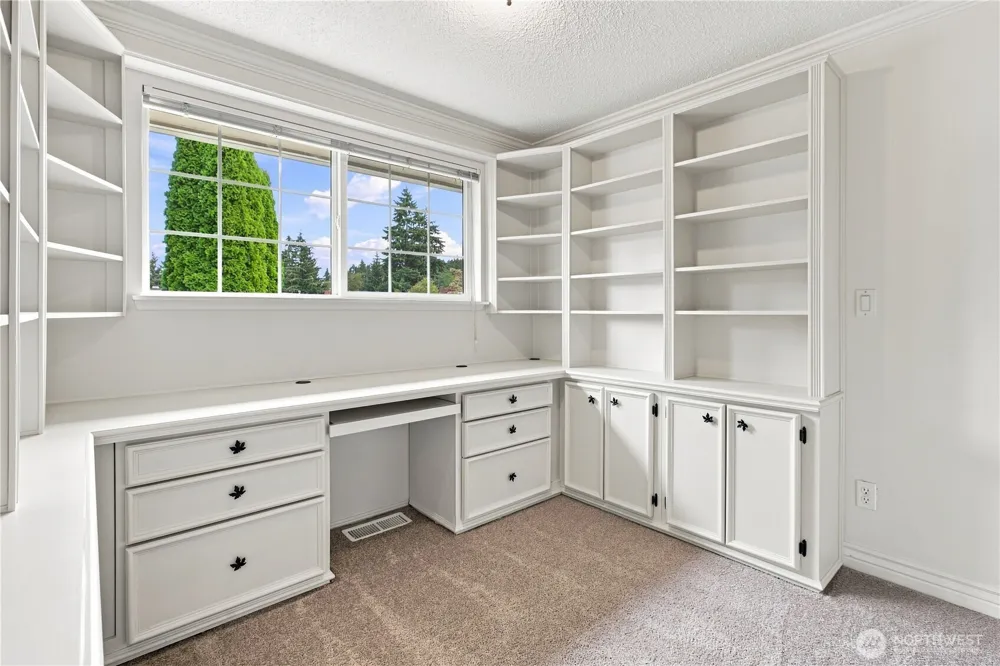 32125 27th Avenue SW Federal Way, WA 98023