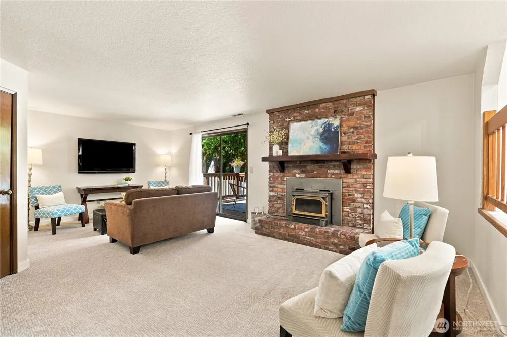 10704 44th Avenue SE Everett, WA 98208