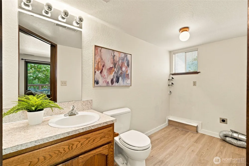 10704 44th Avenue SE Everett, WA 98208
