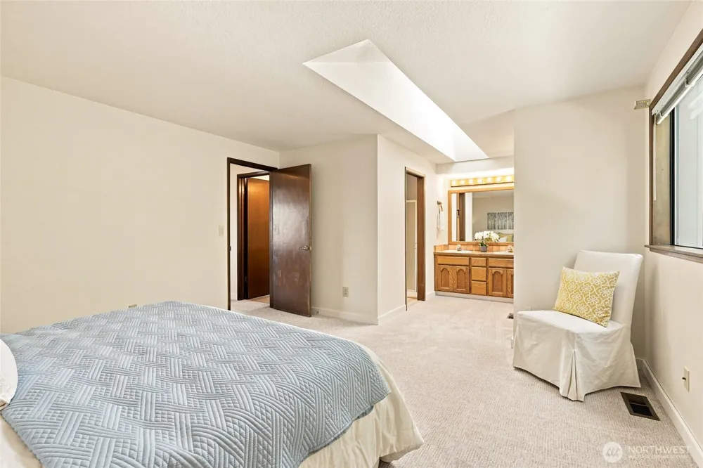 10704 44th Avenue SE Everett, WA 98208