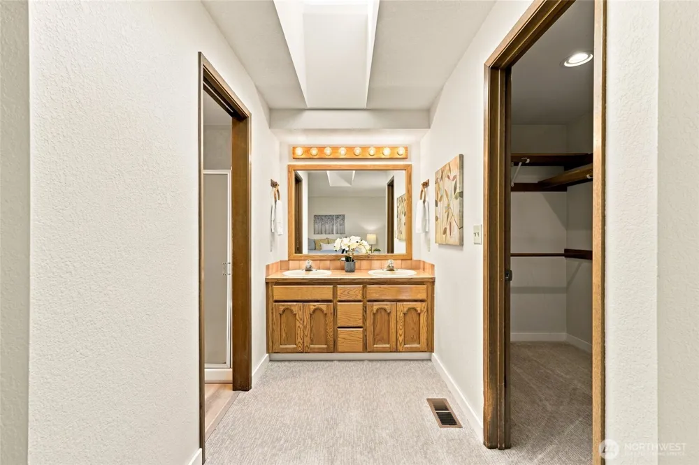10704 44th Avenue SE Everett, WA 98208
