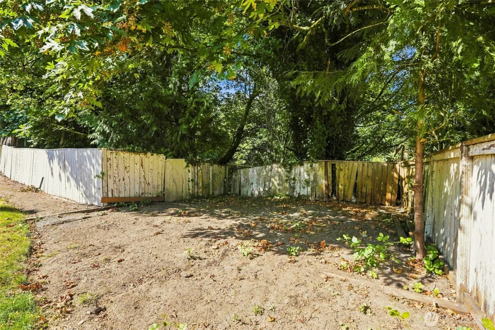 10704 44th Avenue SE Everett, WA 98208