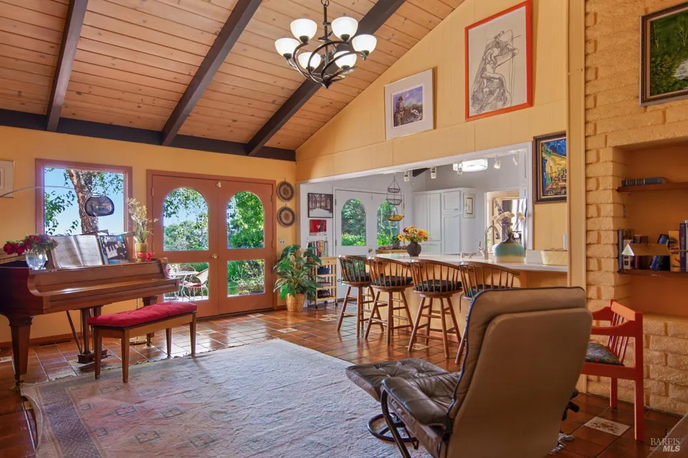 4552 Belmont Court Sonoma, CA 95476