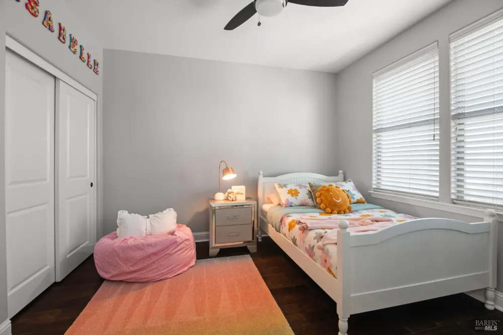 74 Rovina Lane Petaluma, CA 94952