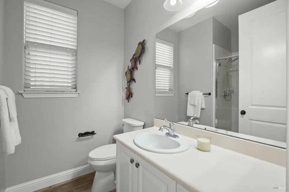 74 Rovina Lane Petaluma, CA 94952