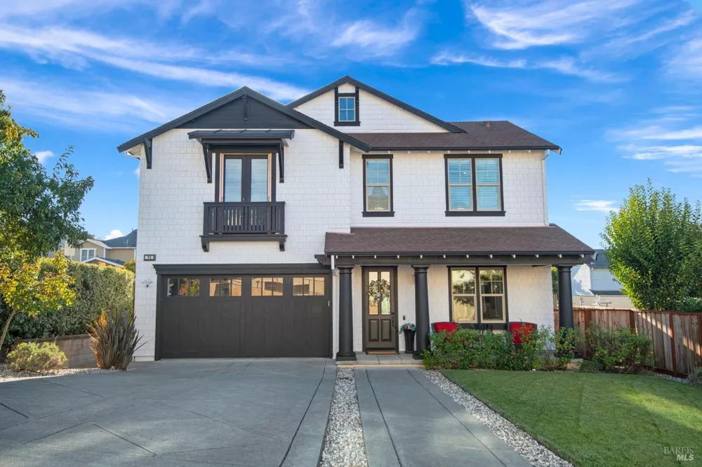 74 Rovina Lane Petaluma, CA 94952