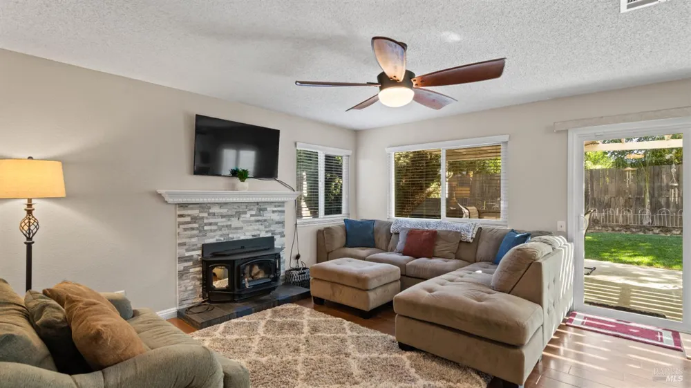 606 Sunnyvale Place Vacaville, CA 95687